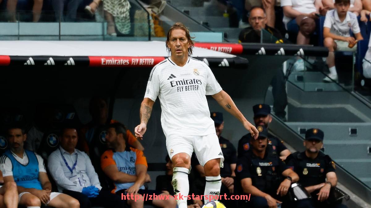 星空体育-英超狼队的强壮球员及球队友谊关系研究 星空体育-英超狼队的强壮球员及球队友谊关系研究